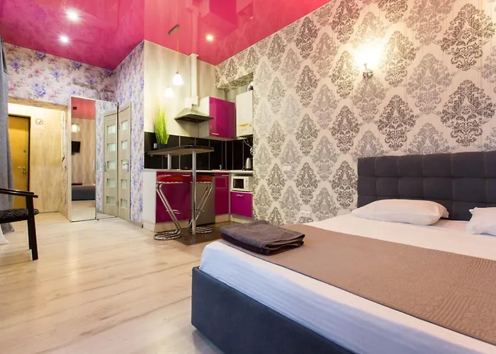 Studio Apartment In The Center - Heroiv Nebesnoi Sotni Sq. 21/7