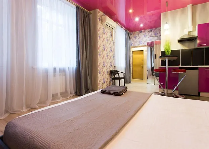 Studio Apartment In The Center - Heroiv Nebesnoi Sotni Sq. 21/7